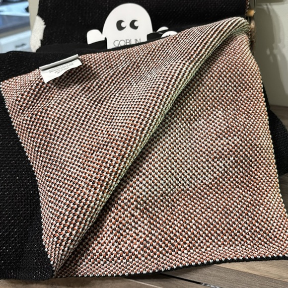 GOBLIN & GHOUL BLACK GHOST PUMPKIN JACK O LANTERN OVERSIZED HALLOWEEN THROW NWT - Picture 7 of 11